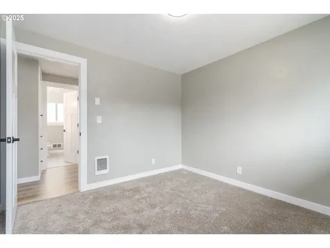 5495 J Street Springfield OR 97478