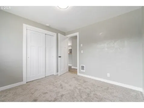 5495 J Street Springfield OR 97478