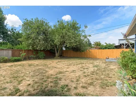 5495 J Street Springfield OR 97478