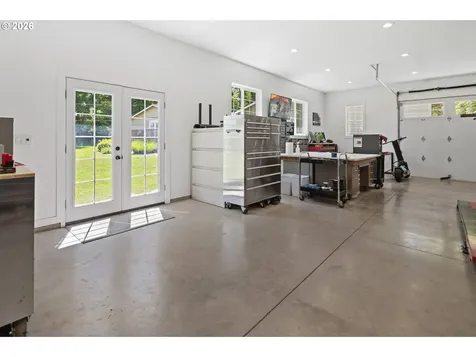 31050 SW Riverwood Drive West Linn OR 97068
