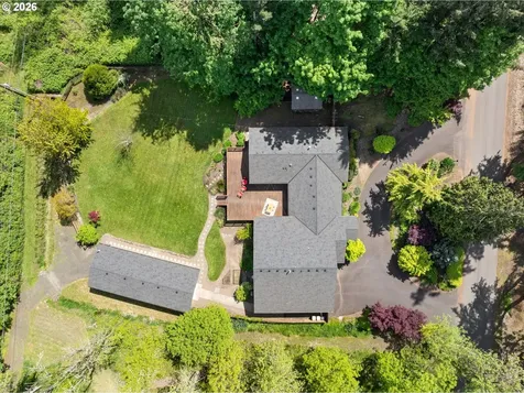 31050 SW Riverwood Drive West Linn OR 97068