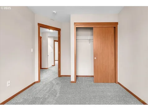 10512 NE 52nd Court Vancouver WA 98686