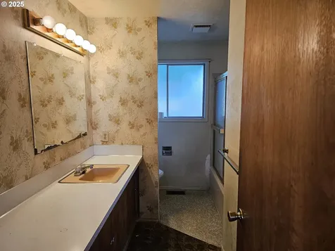 2636 S Arlene Avenue Lebanon OR 97355