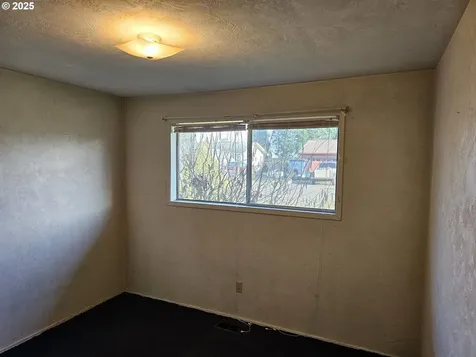 2636 S Arlene Avenue Lebanon OR 97355