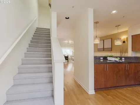 7940 SW 31st Avenue Portland OR 97219