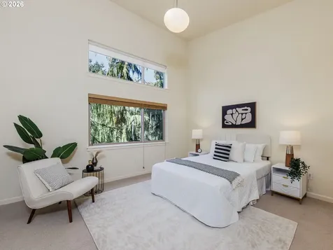 7940 SW 31st Avenue Portland OR 97219