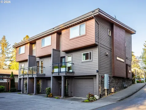 7940 SW 31st Avenue Portland OR 97219