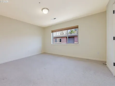 7940 SW 31st Avenue Portland OR 97219