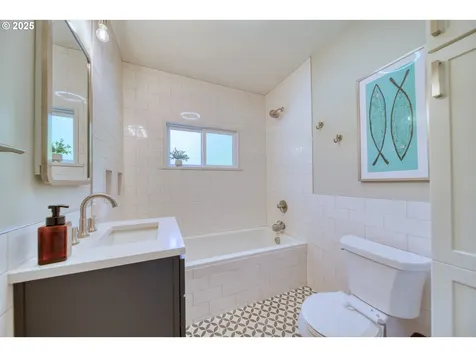 33249 SW Em Watts Road Scappoose OR 97056