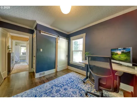 33249 SW Em Watts Road Scappoose OR 97056