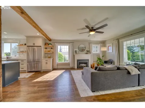 33249 SW Em Watts Road Scappoose OR 97056