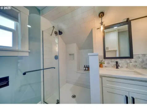 33249 SW Em Watts Road Scappoose OR 97056