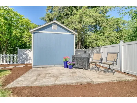 33249 SW Em Watts Road Scappoose OR 97056