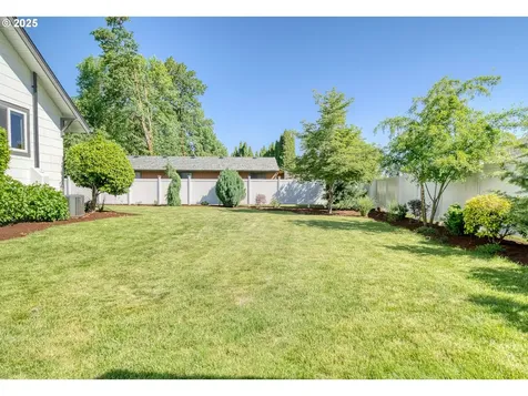 33249 SW Em Watts Road Scappoose OR 97056