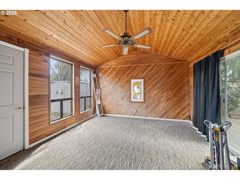 1365 Quaker Street Eugene OR 97402
