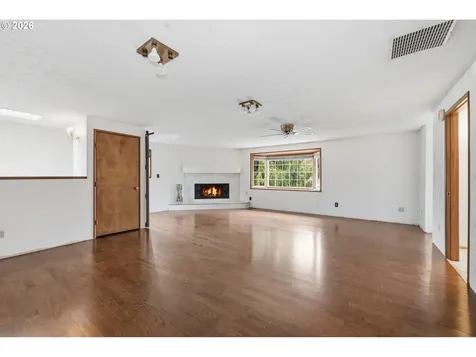 1365 Quaker Street Eugene OR 97402