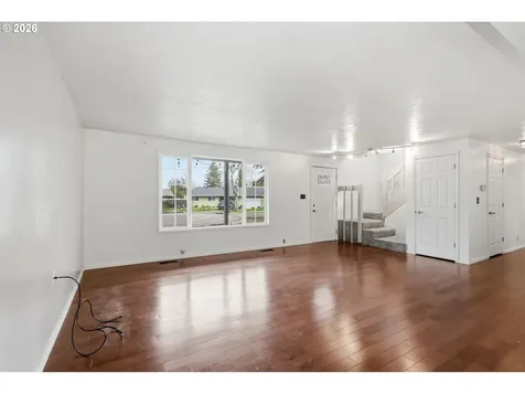 1365 Quaker Street Eugene OR 97402