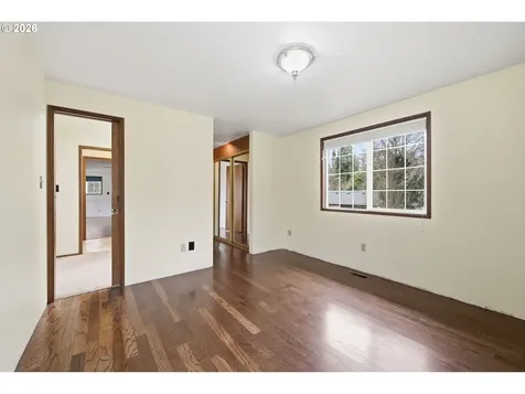 1365 Quaker Street Eugene OR 97402