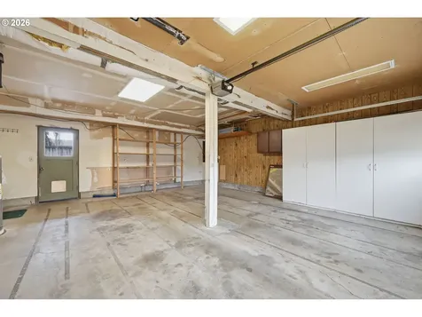 1365 Quaker Street Eugene OR 97402