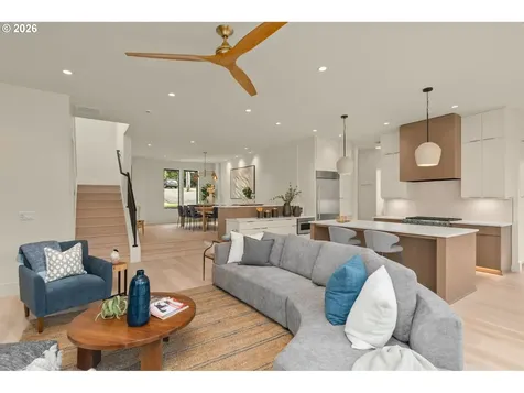 1225 Spruce Street Lake Oswego OR 97034