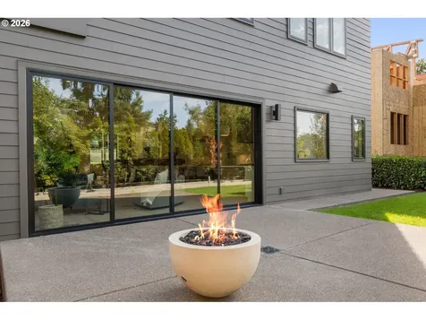 1225 Spruce Street Lake Oswego OR 97034
