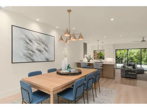1225 Spruce Street Lake Oswego OR 97034