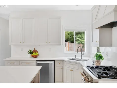 3022 Kensington Court West Linn OR 97068