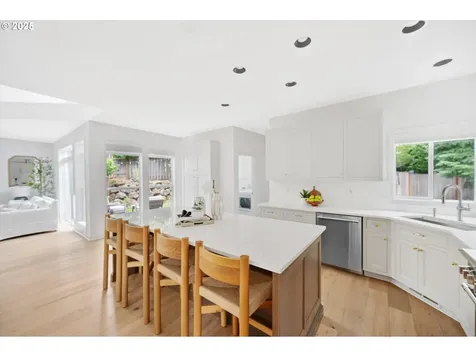3022 Kensington Court West Linn OR 97068