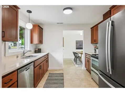 105 E 41st Street Vancouver WA 98663