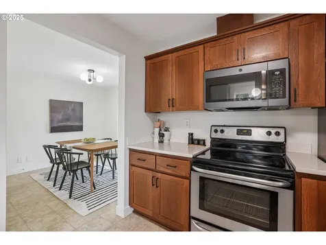 105 E 41st Street Vancouver WA 98663