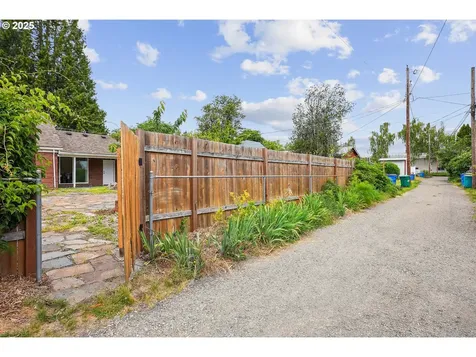 105 E 41st Street Vancouver WA 98663