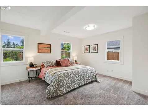 105 E 41st Street Vancouver WA 98663