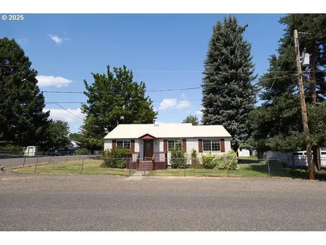 1285 Detroit Street Elgin OR 97827