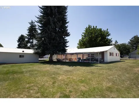 1285 Detroit Street Elgin OR 97827