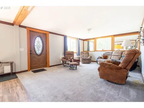 1285 Detroit Street Elgin OR 97827