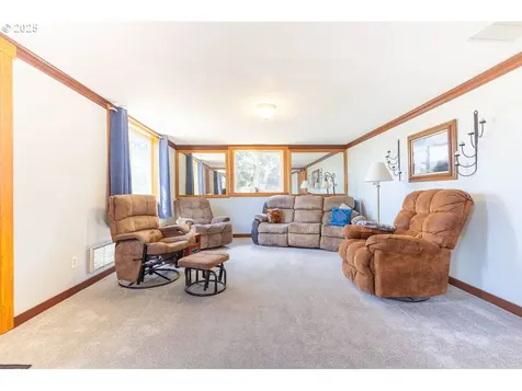 1285 Detroit Street Elgin OR 97827