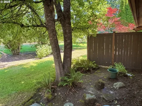 1323 City View Street Eugene OR 97402