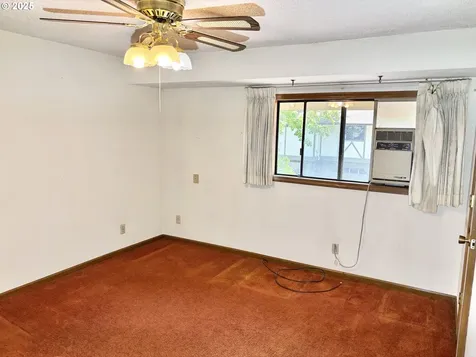 1323 City View Street Eugene OR 97402