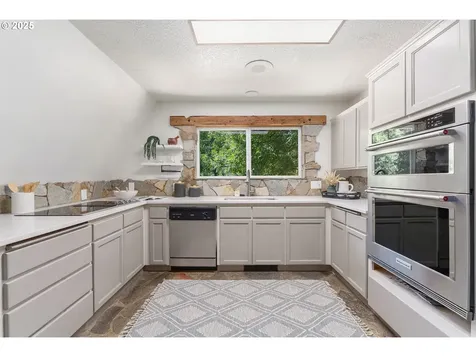 12511 SW Bell Road Sherwood OR 97140