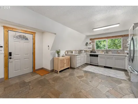 12511 SW Bell Road Sherwood OR 97140