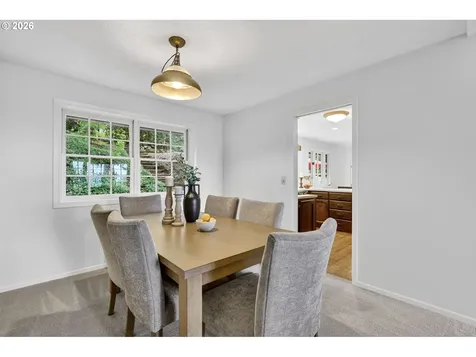 137 Del Prado Street Lake Oswego OR 97035