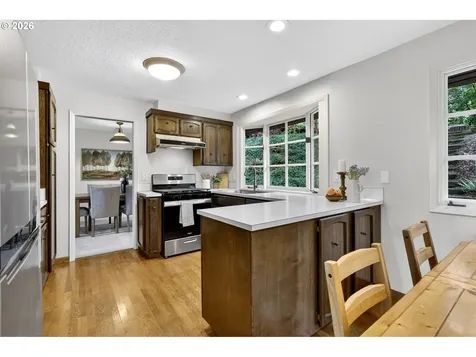 137 Del Prado Street Lake Oswego OR 97035