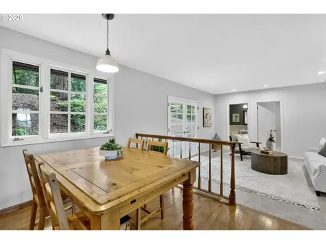 137 Del Prado Street Lake Oswego OR 97035