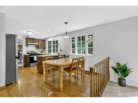137 Del Prado Street Lake Oswego OR 97035