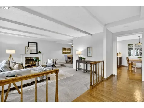137 Del Prado Street Lake Oswego OR 97035