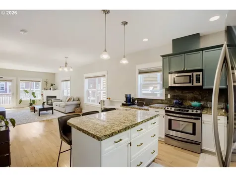 5117 SW Shattuck Road Portland OR 97221