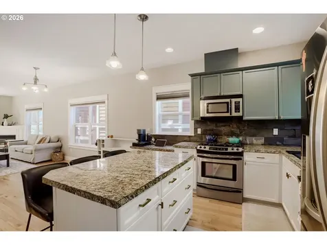 5117 SW Shattuck Road Portland OR 97221