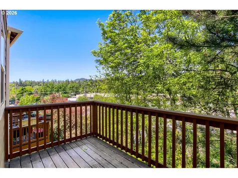 5117 SW Shattuck Road Portland OR 97221