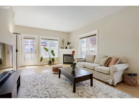5117 SW Shattuck Road Portland OR 97221