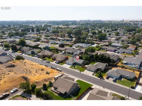 905 W Hartley Avenue Hermiston OR 97838
